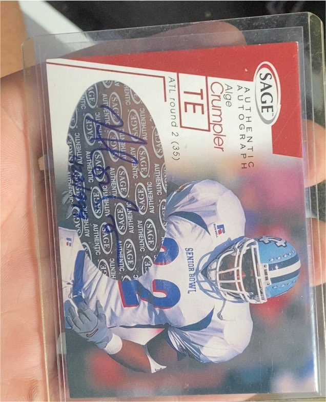 2001 Sage #A12 Alge Crumpler Rookie RC Auto Autograph Card Red /999 — front
