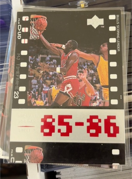 1998 Upper Deck Michael Jordan Living Legend #5 Michael Jordan — front