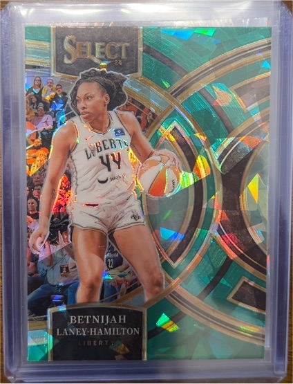2024 Panini Select WNBA Premier #136 Betnijah Laney-Hamilton — front