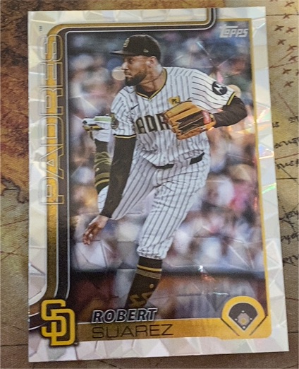 2025 Topps Series 2 #633 Robert Suarez — front