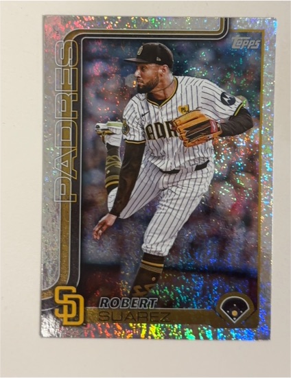 2025 Topps Series 2 #633 Robert Suarez — front