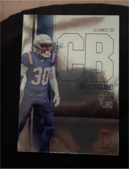 2024 Topps Signature Class #178 DJ James — front