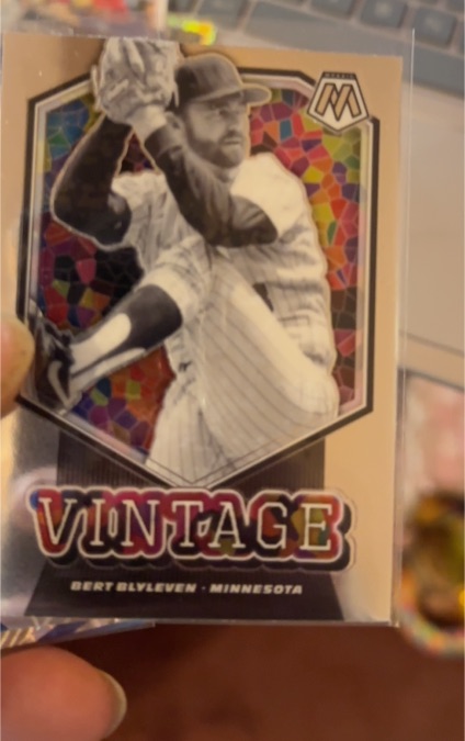2021 Panini Mosaic Vintage #V11 Bert Blyleven — front