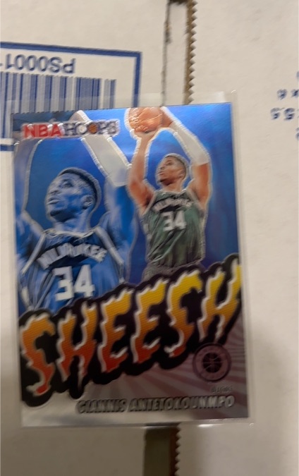2023-24 Panini NBA Hoops Premium Stock #11 Giannis Antetokounmpo Sheesh — front