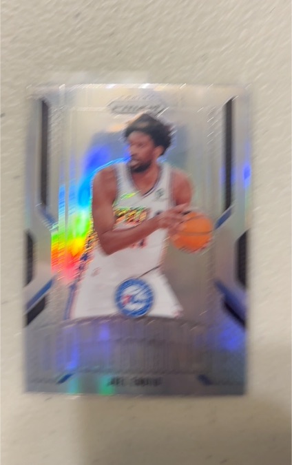 2024-25 Panini Prizm Dominance #10 Joel Embiid — front