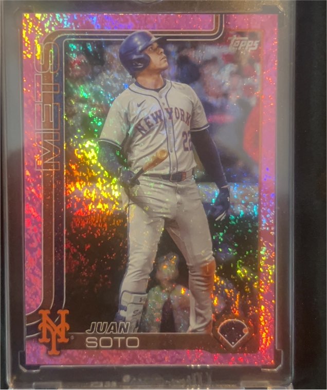 2025 Topps Series 2 #700 Juan Soto — front
