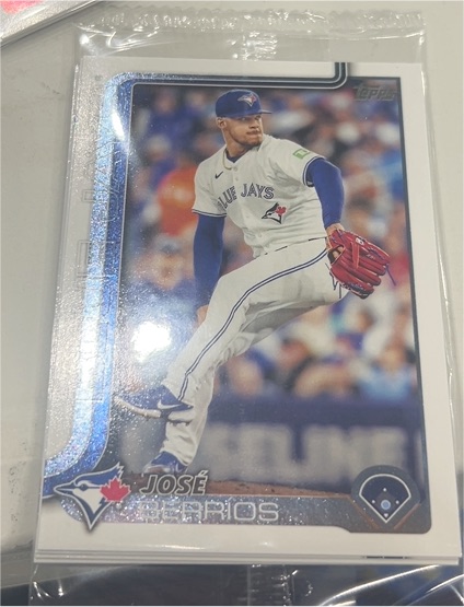 2025 Topps Series 1 #33 Jose Berrios — front