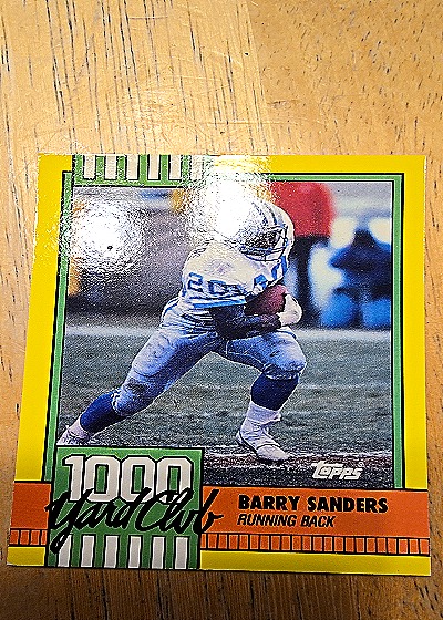 1990 Topps 1000 Yard Club #3 Barry Sanders — front