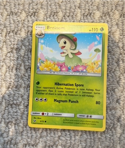 2017 Pokémon Shining Legends #5 Breloom — front