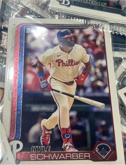 2025 Topps #141 Kyle Schwarber Philadelphia Phillies — front