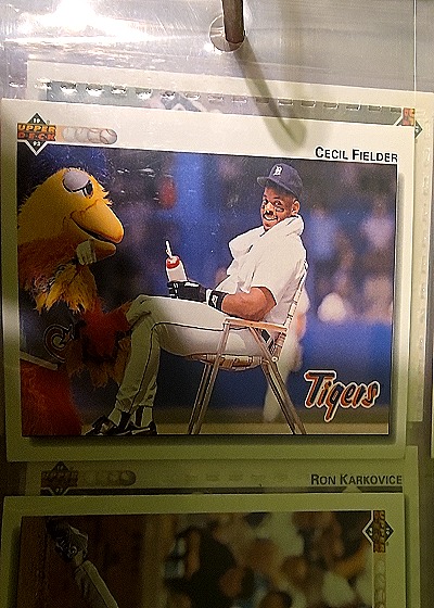 1992 Upper Deck #255 Cecil Fielder — front