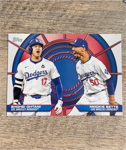 2025 Topps Series 2 #DD-2 Dynamic Duos Shohei Ohtani / Mookie Betts — front