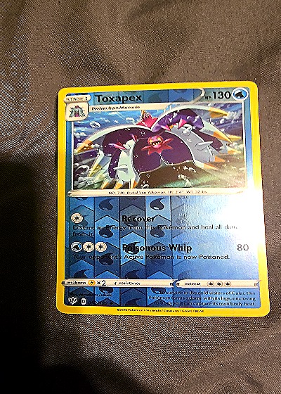 2020 Pokémon TCG Darkness Ablaze #52 Toxapex — front