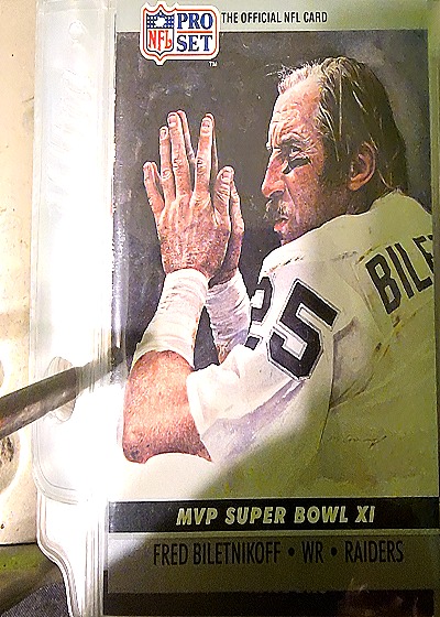 1990 Pro Set #11 Fred Biletnikoff — front