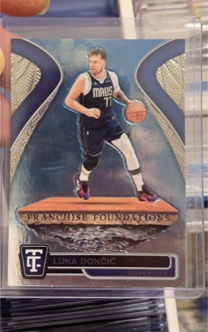 2024 Panini Totally Certified Franchise Foundations Luka Dončić — front