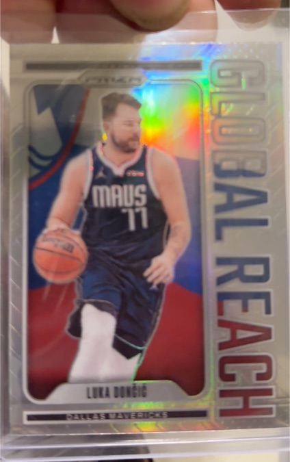 2024-25 Panini Prizm #8 Luka Doncic Global Reach — front
