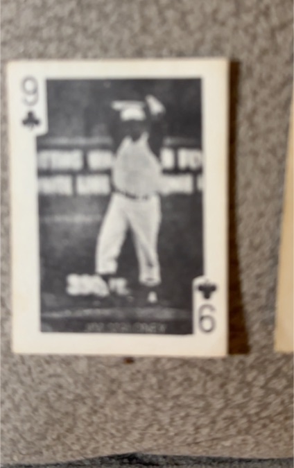 1969 Globe Imports #9H Brooks Robinson — front