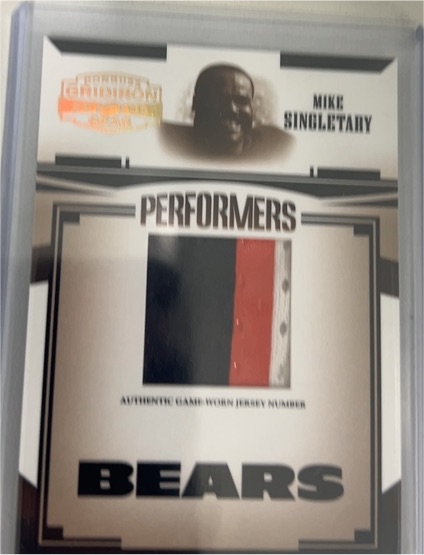 2005 Donruss Gridiron Gear Performers Mike Singletary — front