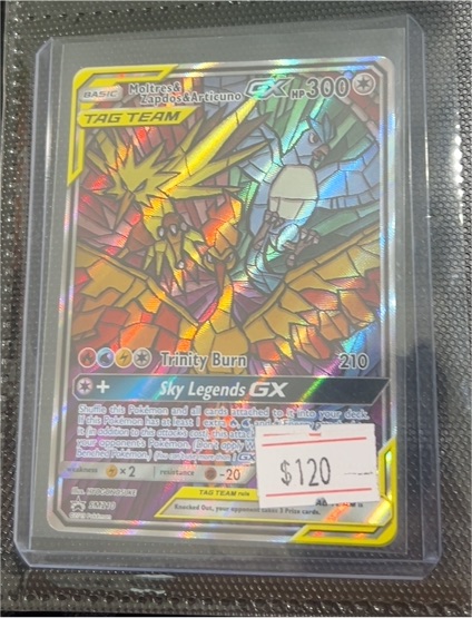 2019 Pokémon TCG SM210 Moltres & Zapdos & Articuno GX — front