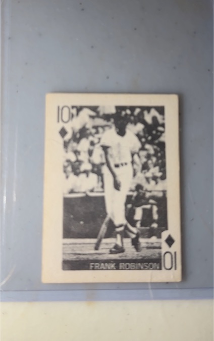1969 Globe Imports #D10 Frank Robinson — front
