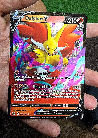 2022 Pokémon TCG Lost Origin #027 Delphox V — front