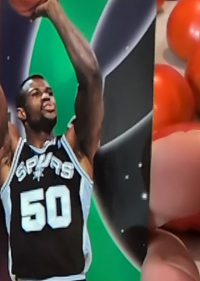 1996 SkyBox USA #38 David Robinson — front