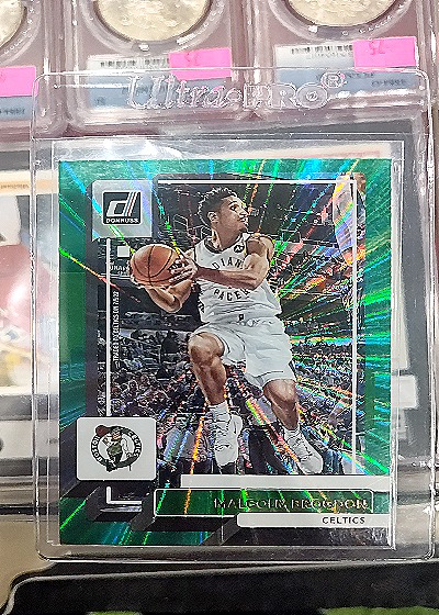 2022-23 Donruss #1 Malcolm Brogdon — front