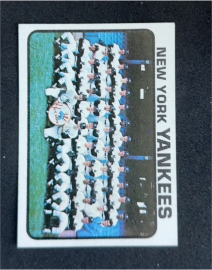 1973 Topps #556 New York Yankees Team — front