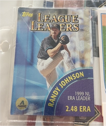 2000 Topps #464 Randy Johnson / Pedro Martinez League Leaders — front