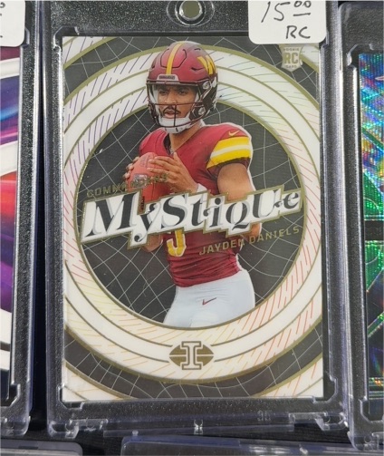 2024 Panini Illusions Mystique #4 Jayden Daniels — front