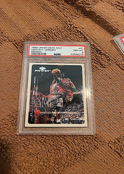 1999 Upper Deck MVP #S1 Michael Jordan — front