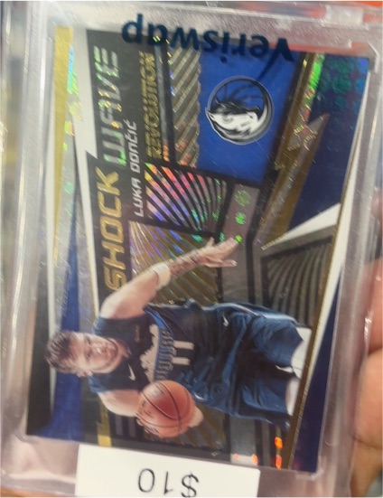 2019-20 Panini Revolution Shock Wave #6 Luka Doncic — front
