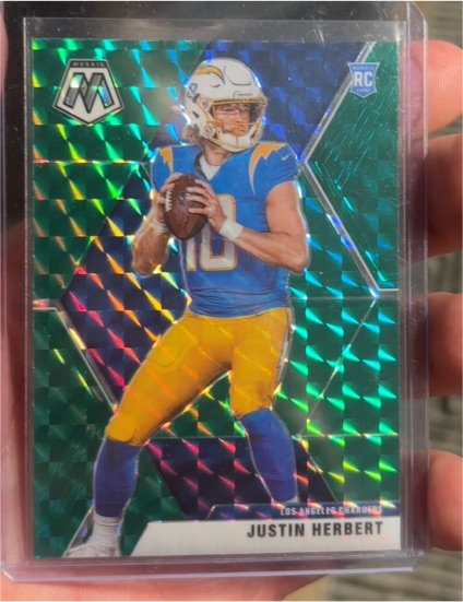 2020 Panini Mosaic #204 Justin Herbert — front