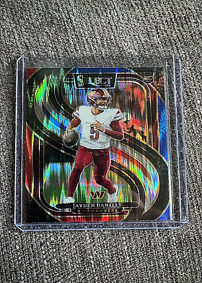 2024 Panini Select #112 Jayden Daniels — front