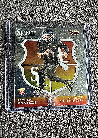 2024 Panini Select #2 Jayden Daniels — front