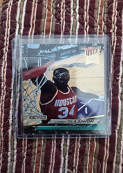 1992-93 Fleer Ultra #204 Hakeem Olajuwon — front