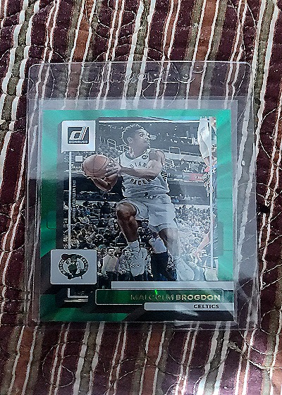 2022 Donruss Optic #L Malcolm Brogdon — front