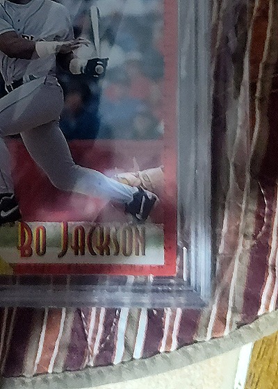 1990 Topps #300 Bo Jackson — front