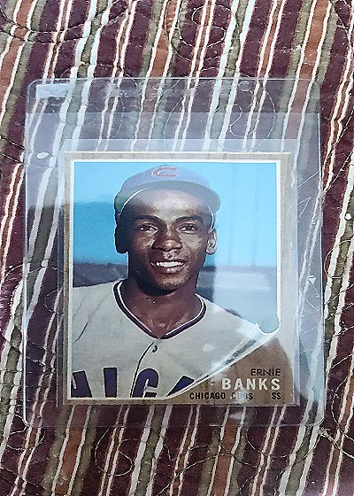 1962 Topps #25 Ernie Banks — front