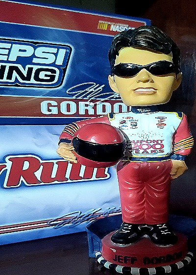 2003 Forever Collectibles Jeff Gordon #24 Bobblehead — front