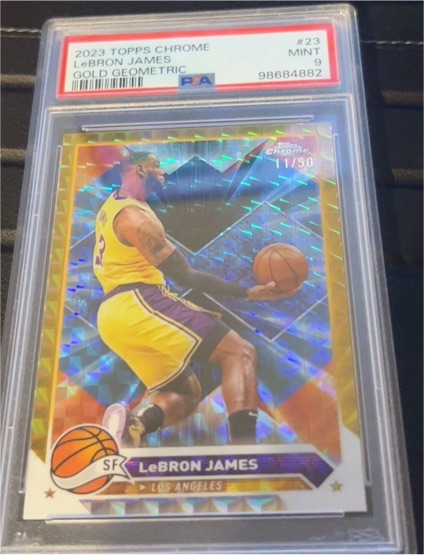 2023 Topps Chrome #23 LeBron James — front