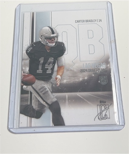 2024 Topps Signature Class #131 Carter Bradley — front