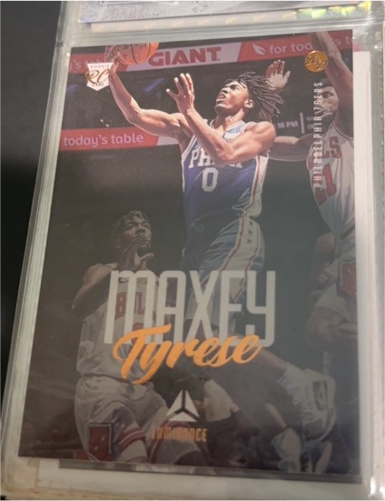 2020-21 Panini Chronicles Luminance #165 Tyrese Maxey — front