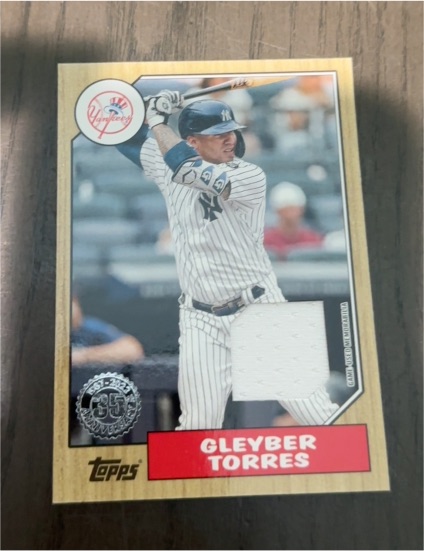 2022 Topps Series 1 35th Anniversary #87R-GT Gleyber Torres — front