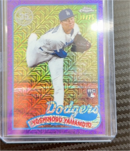 2024 Topps Series 2 #2T89C-26 Yoshinobu Yamamoto Silver Pack Mojo Refractor Rookie Card — front