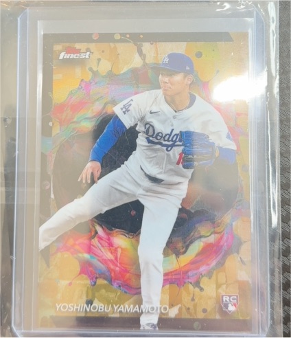 2024 Topps Finest #250 Yoshinobu Yamamoto — front