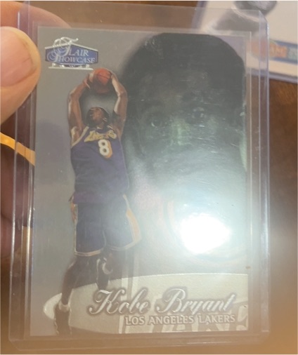 1998-99 Fleer Showcase #2 Kobe Bryant — front