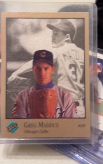 1992 Leaf Studio #15 Greg Maddux — front