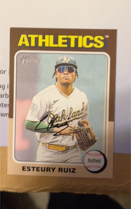 2024 Topps Heritage #300 Esteury Ruiz — front