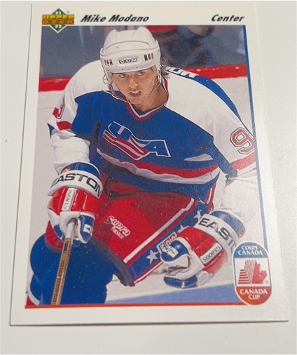 1991-92 Upper Deck #32 Mike Modano — front